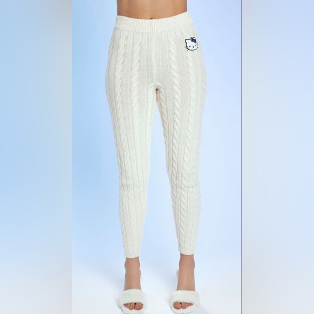 Hello Kitty Cable Sweater-Knit Leggings